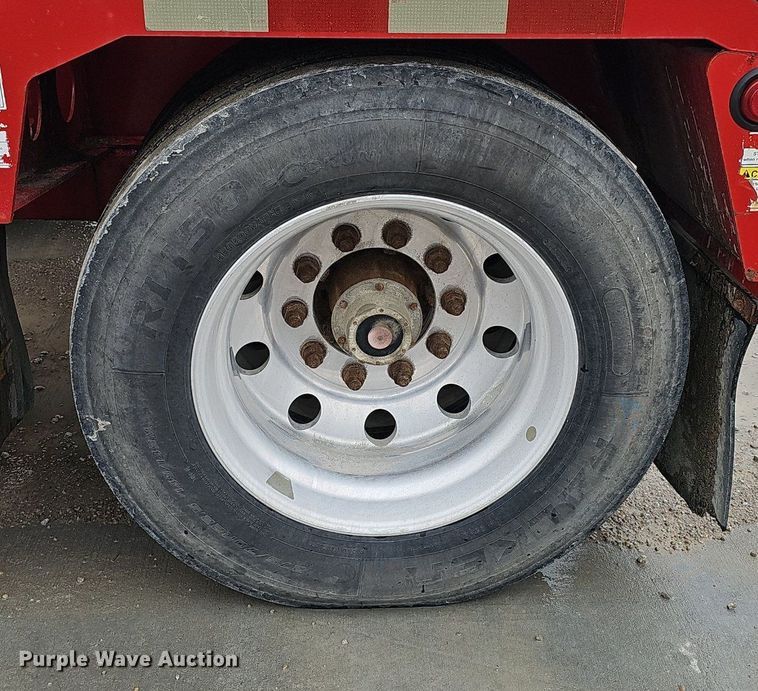 image for item DP0906 2015 Etnyre Blackhawk RTN65TD3-R4/5A-RA lowboy equipment trailer