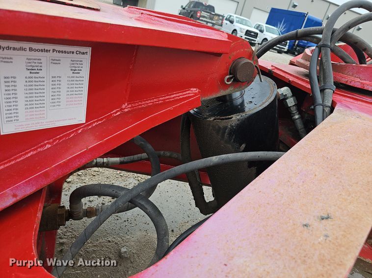 image for item DP0906 2015 Etnyre Blackhawk RTN65TD3-R4/5A-RA lowboy equipment trailer