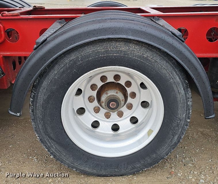 image for item DP0906 2015 Etnyre Blackhawk RTN65TD3-R4/5A-RA lowboy equipment trailer