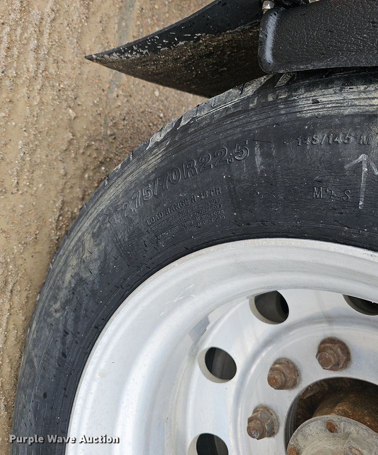 image for item DP0906 2015 Etnyre Blackhawk RTN65TD3-R4/5A-RA lowboy equipment trailer