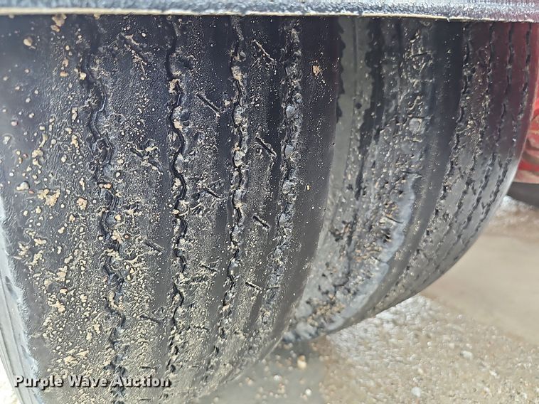 image for item DP0906 2015 Etnyre Blackhawk RTN65TD3-R4/5A-RA lowboy equipment trailer