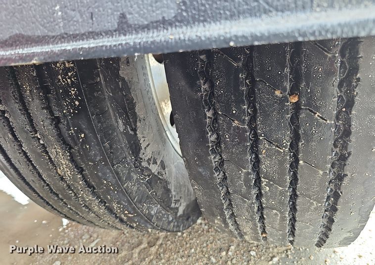 image for item DP0906 2015 Etnyre Blackhawk RTN65TD3-R4/5A-RA lowboy equipment trailer