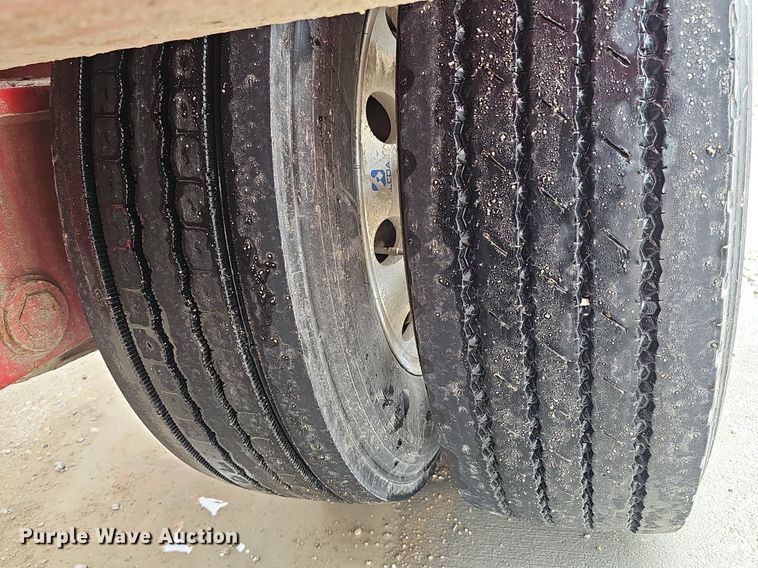 image for item DP0906 2015 Etnyre Blackhawk RTN65TD3-R4/5A-RA lowboy equipment trailer