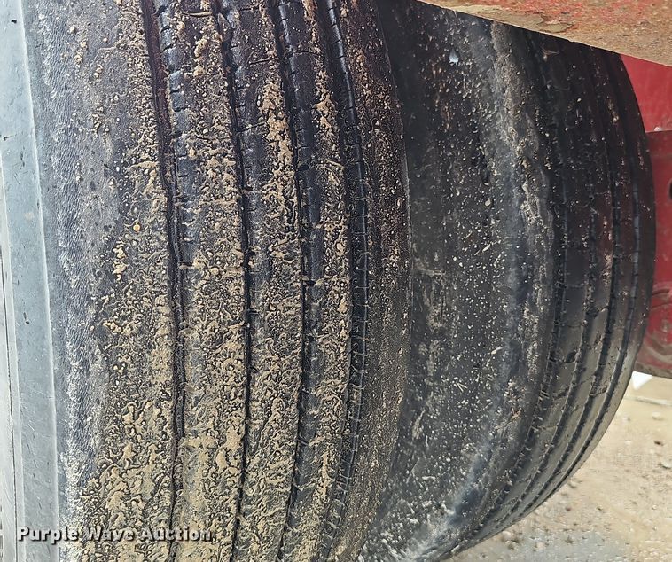 image for item DP0906 2015 Etnyre Blackhawk RTN65TD3-R4/5A-RA lowboy equipment trailer