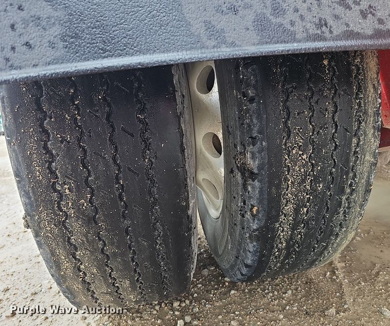 image for item DP0906 2015 Etnyre Blackhawk RTN65TD3-R4/5A-RA lowboy equipment trailer