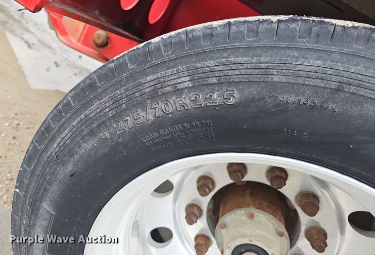 image for item DP0906 2015 Etnyre Blackhawk RTN65TD3-R4/5A-RA lowboy equipment trailer