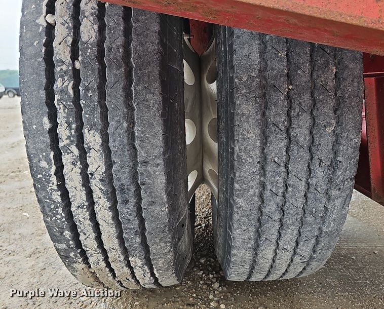 image for item DP0906 2015 Etnyre Blackhawk RTN65TD3-R4/5A-RA lowboy equipment trailer