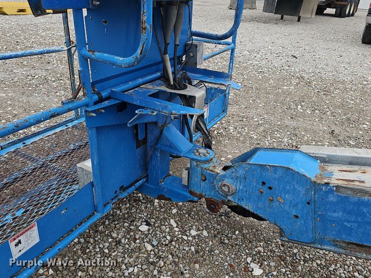 image for item DP0907 2008 Genie S-60 boom lift