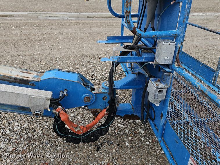 image for item DP0907 2008 Genie S-60 boom lift