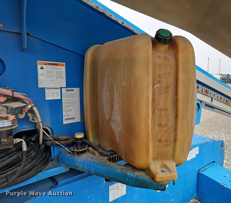 image for item DP0907 2008 Genie S-60 boom lift