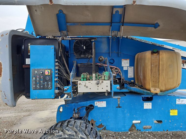 image for item DP0907 2008 Genie S-60 boom lift