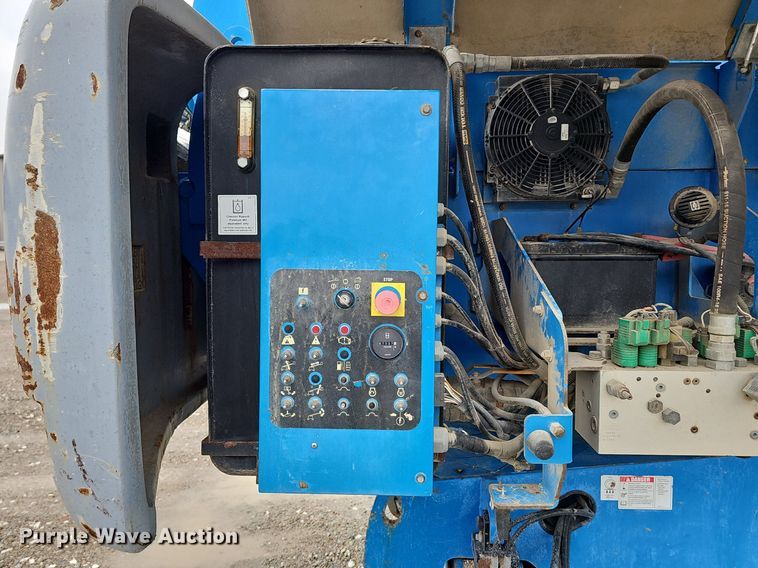 image for item DP0907 2008 Genie S-60 boom lift