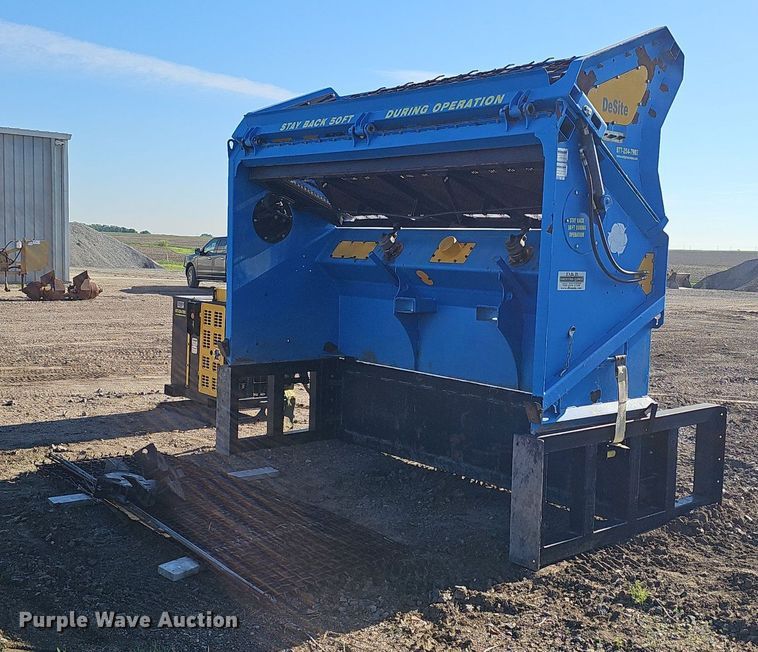 image for item DP0917 2013 DeSite DPH-10 vibratory screen