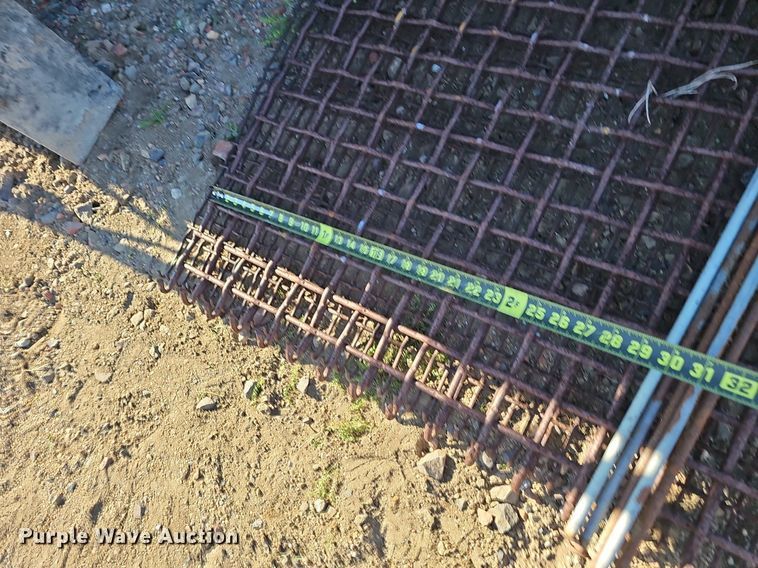 image for item DP0917 2013 DeSite DPH-10 vibratory screen