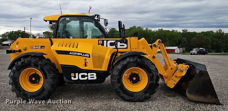 image for item DP0926 2023 JCB 542-70AG telehandler