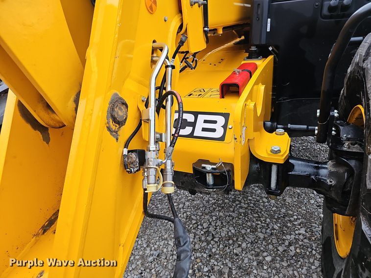 image for item DP0926 2023 JCB 542-70AG telehandler