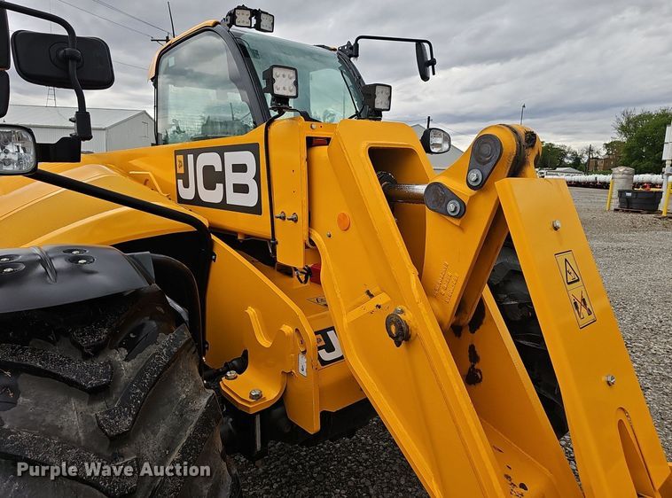 image for item DP0926 2023 JCB 542-70AG telehandler