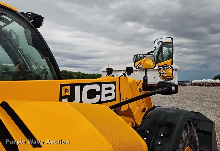 image for item DP0926 2023 JCB 542-70AG telehandler