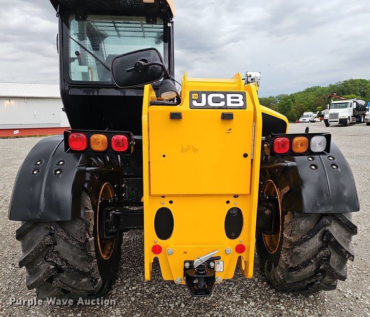 image for item DP0926 2023 JCB 542-70AG telehandler