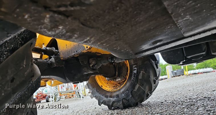 image for item DP0926 2023 JCB 542-70AG telehandler