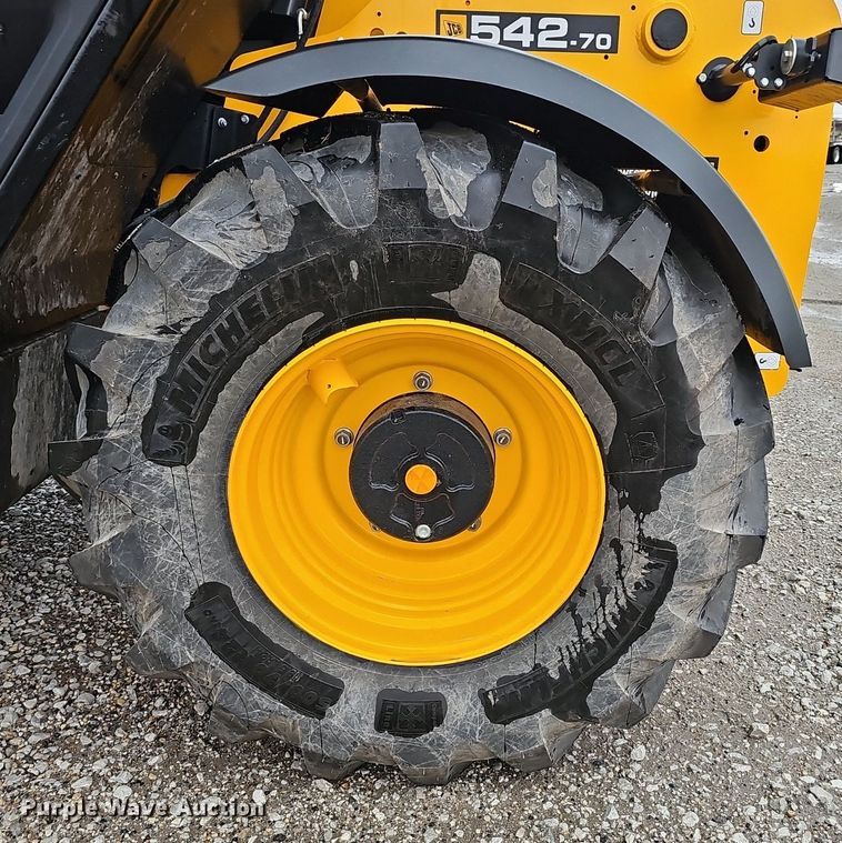 image for item DP0926 2023 JCB 542-70AG telehandler