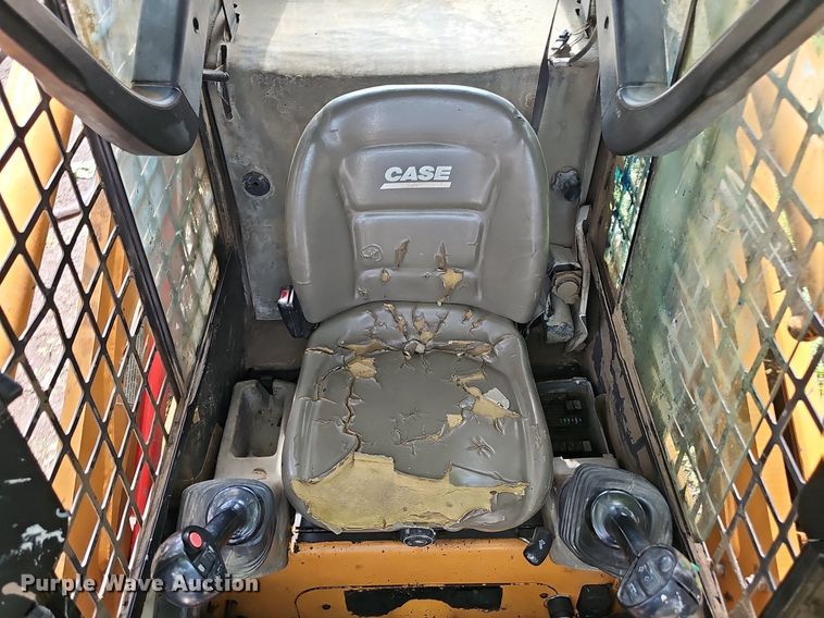 image for item DP0936 2010 Case 450 Series 3 skid steer loader