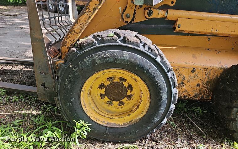 image for item DP0936 2010 Case 450 Series 3 skid steer loader