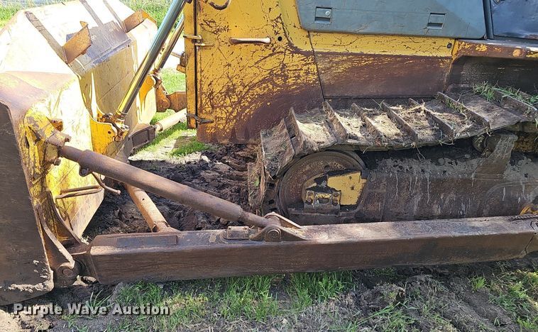 image for item DP6430 1998 Komatsu D65EX-12 dozer