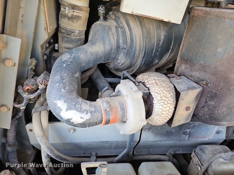 image for item DP6430 1998 Komatsu D65EX-12 dozer