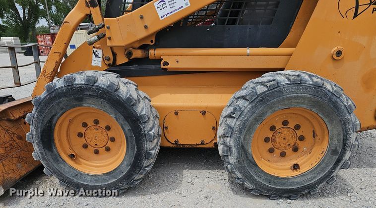 image for item DP6434 2002 Case 90XT skid steer loader