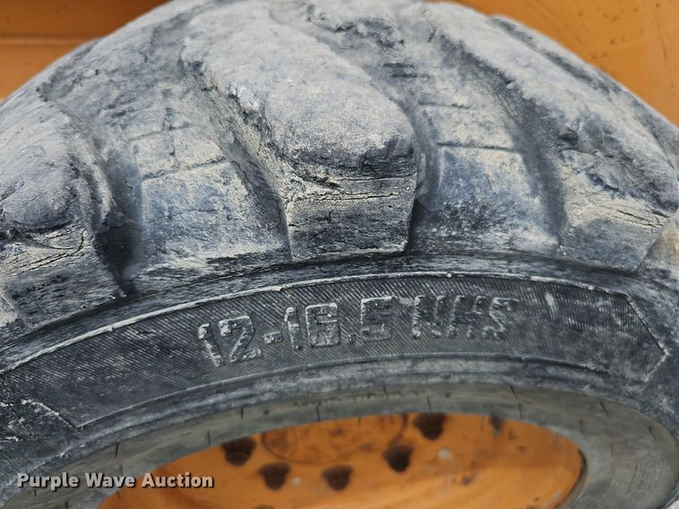 image for item DP6434 2002 Case 90XT skid steer loader