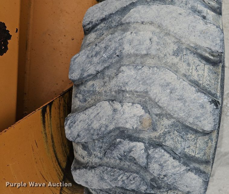 image for item DP6434 2002 Case 90XT skid steer loader