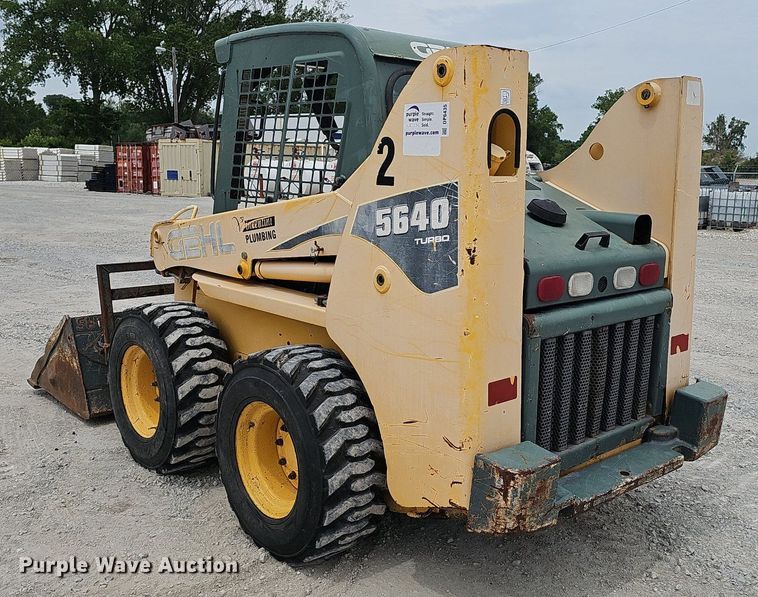 image for item DP6435 2004 Gehl 5640 skid steer loader
