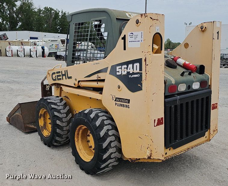 image for item DP6436 2005 Gehl 5640 skid steer loader