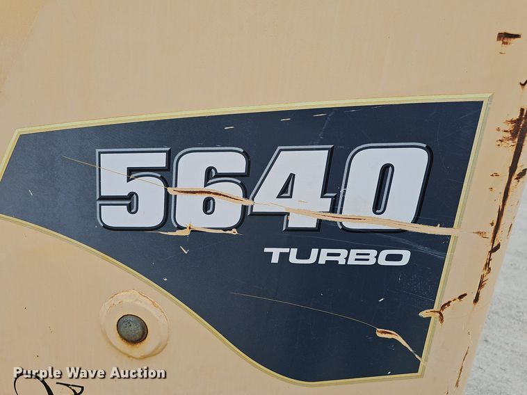 image for item DP6436 2005 Gehl 5640 skid steer loader