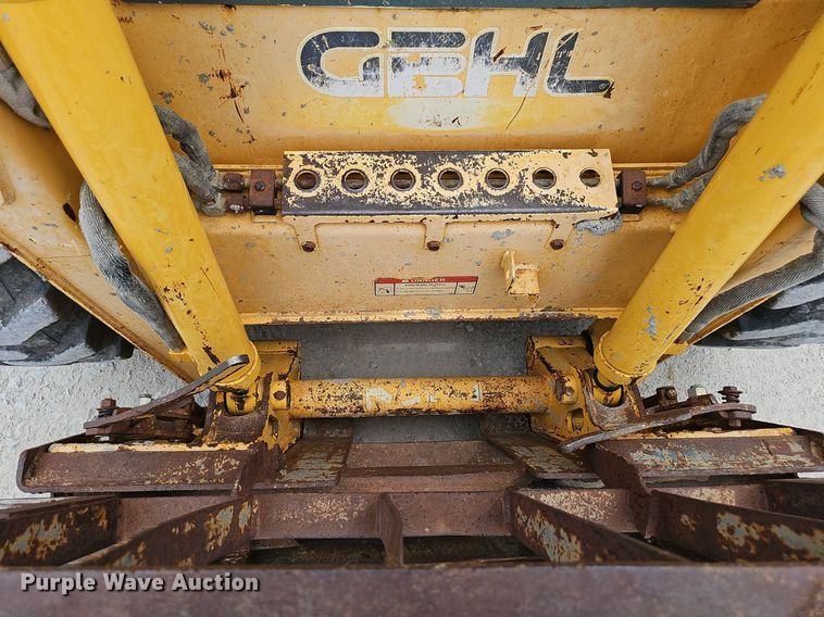 image for item DP6436 2005 Gehl 5640 skid steer loader
