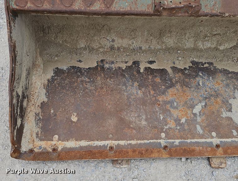 image for item DP6436 2005 Gehl 5640 skid steer loader