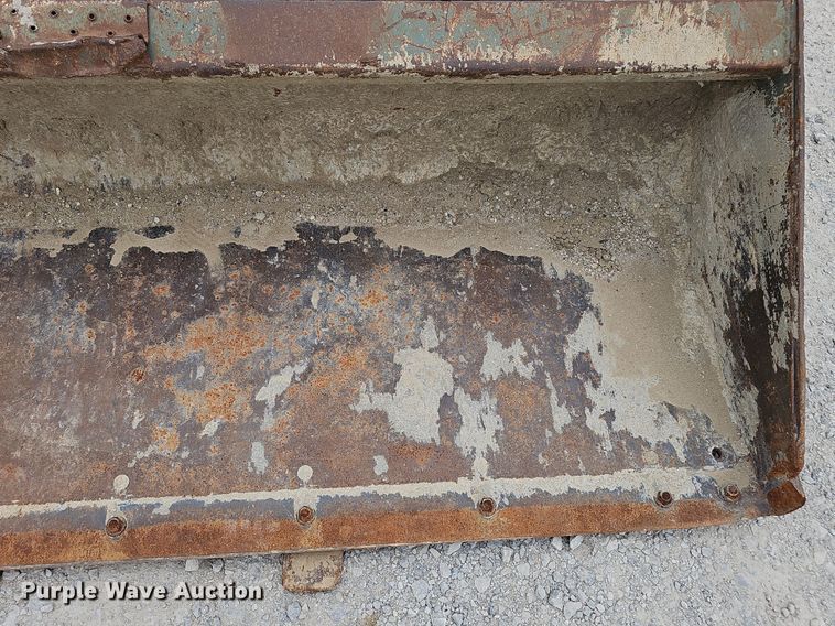 image for item DP6436 2005 Gehl 5640 skid steer loader