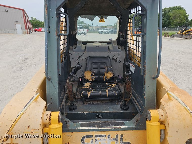 image for item DP6436 2005 Gehl 5640 skid steer loader