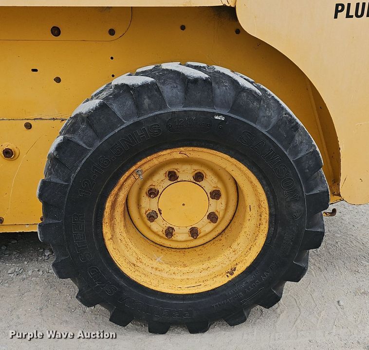 image for item DP6436 2005 Gehl 5640 skid steer loader