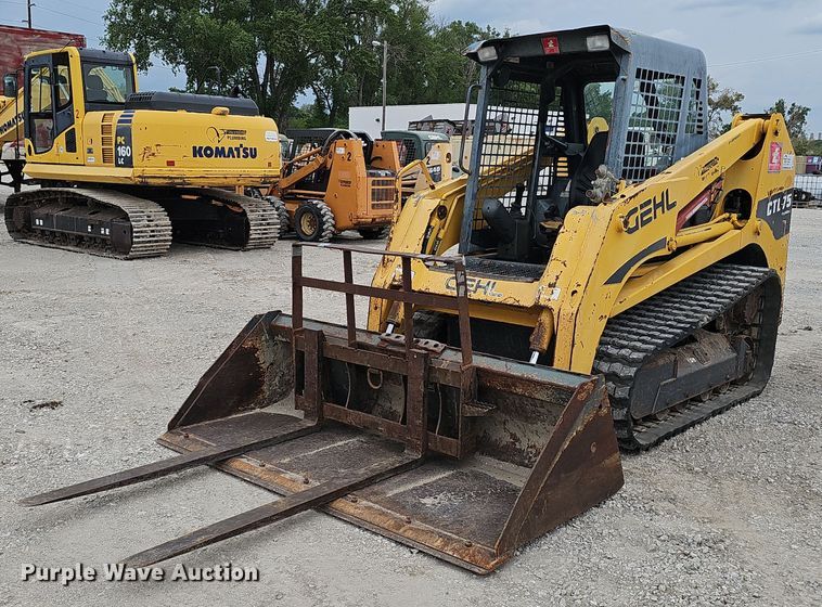 image for item DP6437 2010 Gehl CTL75 tracked skid steer loader