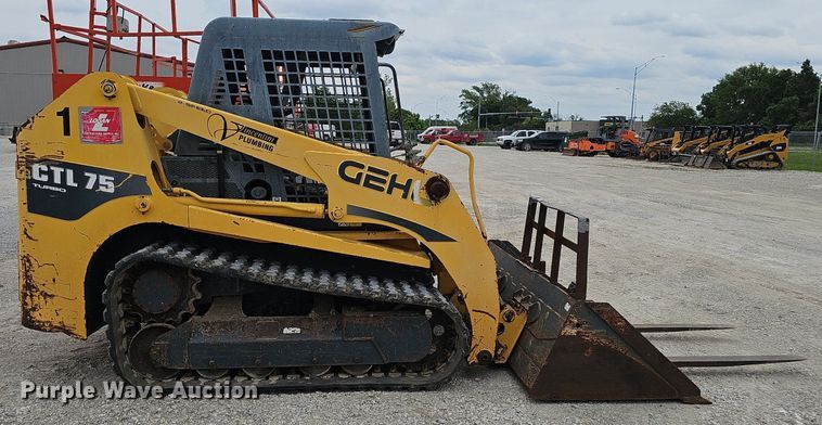 image for item DP6437 2010 Gehl CTL75 tracked skid steer loader
