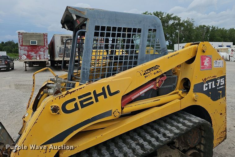 image for item DP6437 2010 Gehl CTL75 tracked skid steer loader
