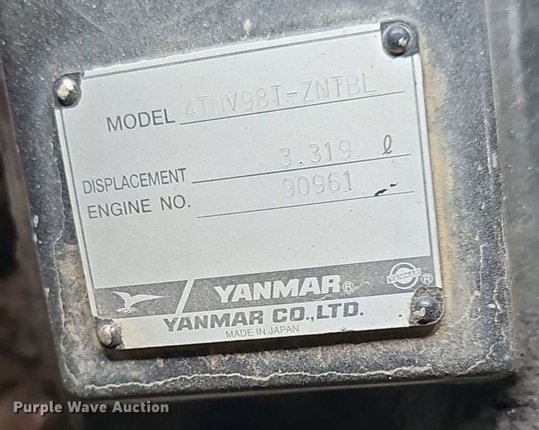 image for item DP6437 2010 Gehl CTL75 tracked skid steer loader