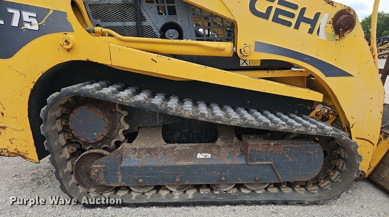 image for item DP6437 2010 Gehl CTL75 tracked skid steer loader