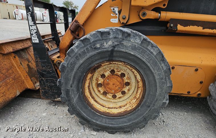 image for item DP6438 2003 Case 90XT skid steer loader