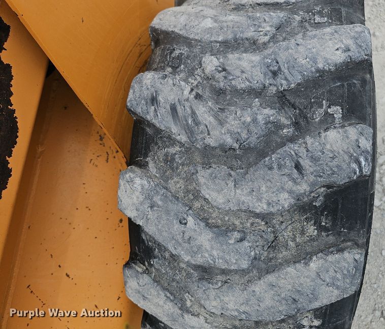 image for item DP6438 2003 Case 90XT skid steer loader