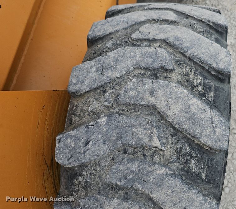 image for item DP6438 2003 Case 90XT skid steer loader