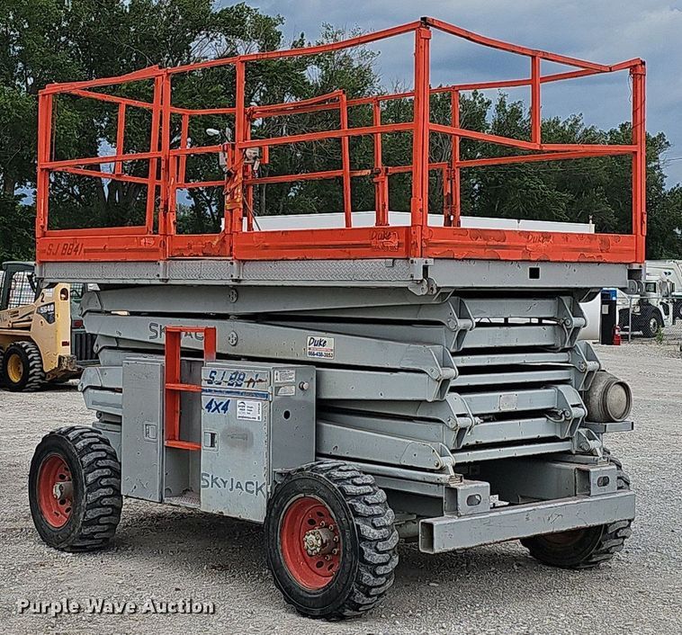 image for item DP6439 1996 Skyjack SJ8841 scissor lift