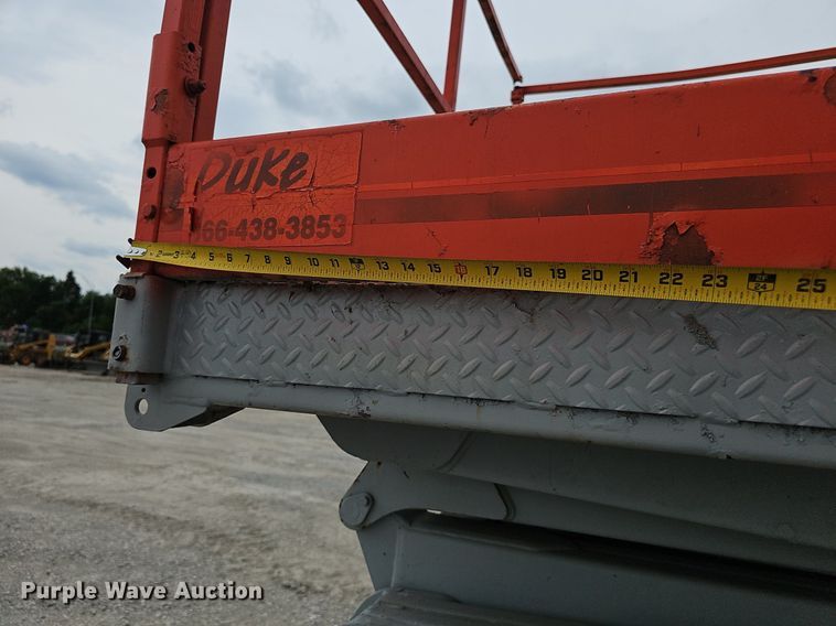 image for item DP6439 1996 Skyjack SJ8841 scissor lift
